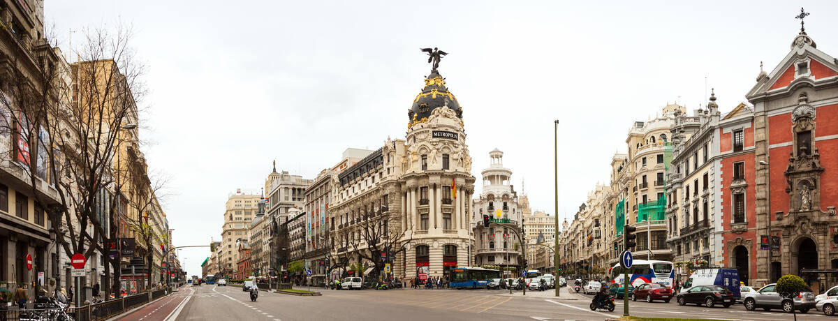 Gran Vía kavşağı, Madrid, İspanya